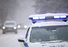 Свлачище блокира дефилето край село ВарвараПолицията преустанови напълно движението по