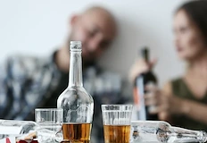 Възрастта за първата чаша пада до 13 години на фона