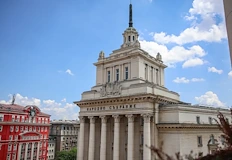 Правителството на Андрей Гюров предприе тотална кадрова чистка по местаСлужебното