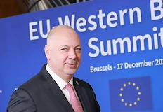 Кабинетът в оставка натовари следващата власт с милиардни ангажиментиПравителството в