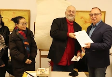 Уъркшопът на художника Йоаний събра ученици и власт в залата