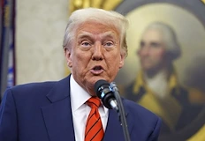 Президентът на САЩ твърди че не е гледал клипа докрайПрезидентът