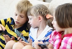 Министри в Букурещ се обявиха против рестрикциите залагат на образованиетоНачалникът