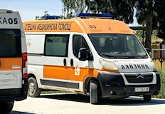 Младежът е настанен в болница с множество фрактуриМлад работник пострада