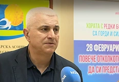 Здравната система финансира апаратите за деца но след 18 годишна възраст