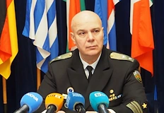 Спасителният плот на плавателния съд не се задействаКомандирът на Военноморските
