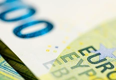 Средствата ще бъдат използвани за покупка на западно оръжиеБрюксел даде