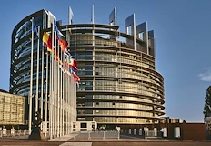 Лихвите остават стабилни но ОИСР бие тревога за пенсиитеБългария участва