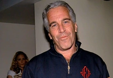 Политици модни агенции и исторически зависимости изплуваха в новите документиБългарската