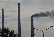 Пустинен прах от Сахара и битово отопление са основните причини