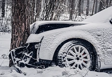 53 годишен мъж е поредната жертва на необезопасените пътищаМъж на