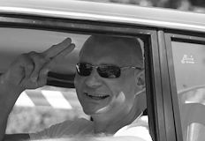 Близки и приятели ще се простят със създателя на уникалната