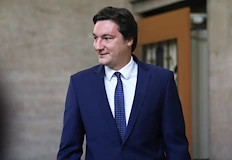 Социалистите приеха и предложението за прекратяване правомощията на досегашния председател