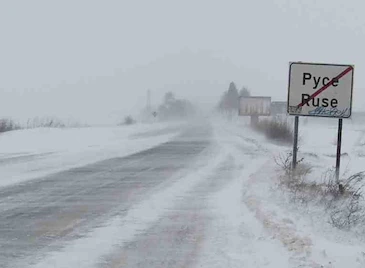 Снежна буря и ураганен вятър връхлитат Русе