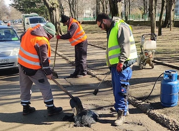 Русе започна мащабна битка с дупките по булевардите