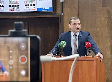 Кметът на Русе обвини държавата за транспортния хаос