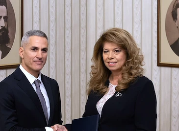 Предсрочните избори ще бъдат на 19 април