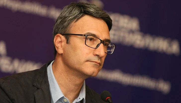 Закъснялото възстановяване на хидроагрегатите струва стотици милиони на данъкоплатците. Закъснялото възстановяване на хидроагрегатите струва стотици милиони на данъкоплатците.