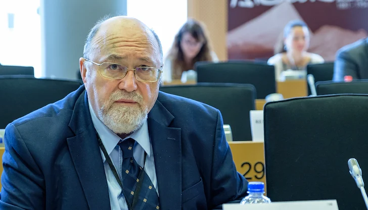 Политикът вижда опит за прехвърляне на властта към ПП-ДБ Политикът вижда опит за прехвърляне на властта към ПП-ДБ