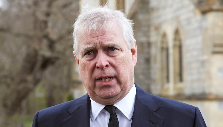 Бившият херцог на Йорк е задържан на фона на скандала с досиетата "Епстийн" Бившият херцог на Йорк е задържан на фона на скандала с досиетата "Епстийн"