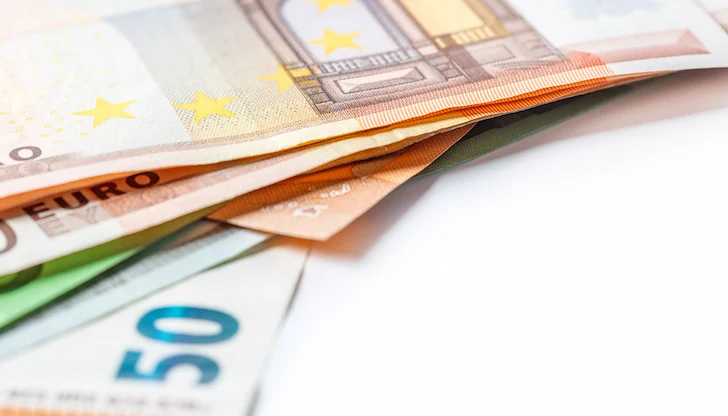 Забавянето подсказва, че инфлацията е на път да остане под целевото равнище от 2 процента на ЕЦБ Забавянето подсказва, че инфлацията е на път да остане под целевото равнище от 2 процента на ЕЦБ