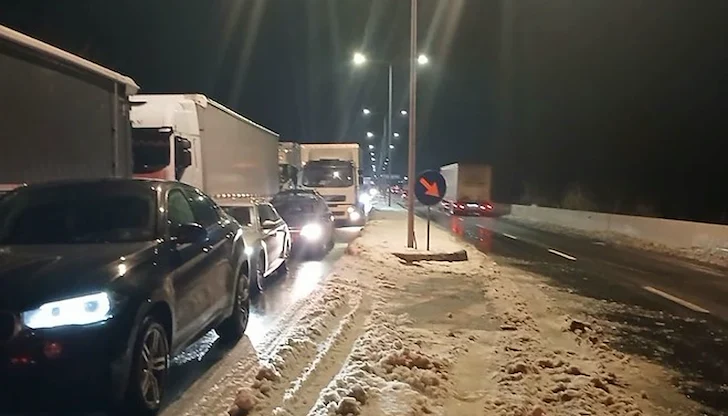 Деян Герасимов разкри истинската причина за задръстванията край границата Деян Герасимов разкри истинската причина за задръстванията край границата