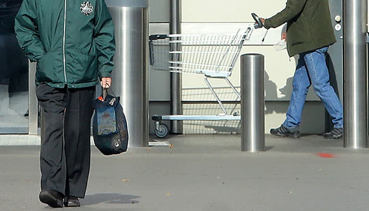 Търговците ще преизчисляват стойността в евро по фиксирания курс Търговците ще преизчисляват стойността в евро по фиксирания курс