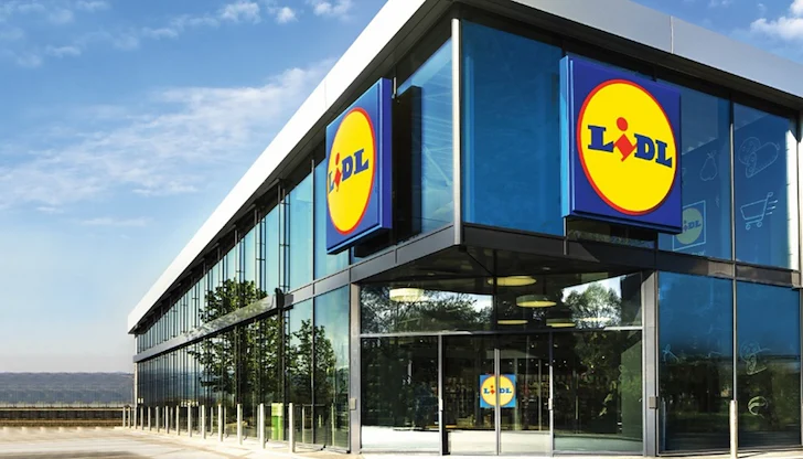 Над 40% ръст на инвестициите в обновяване и модернизация на съществуващи магазини Над 40% ръст на инвестициите в обновяване и модернизация на съществуващи магазини