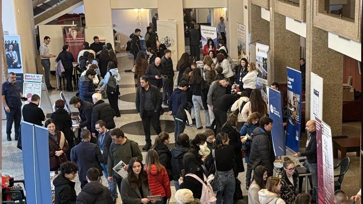 Петото издание на форума А сега накъде“ срещна младежите с