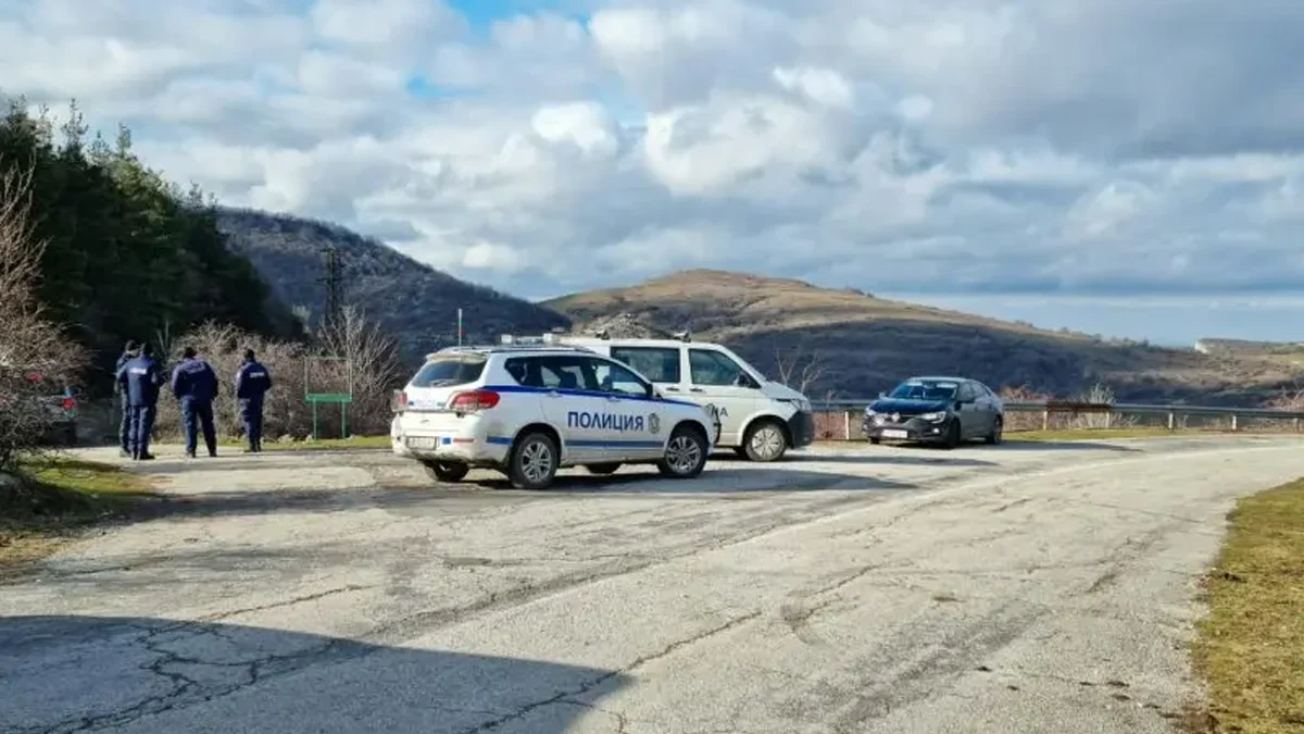 Очаква се потвърждение дали загиналите са издирваните за тройното убийство