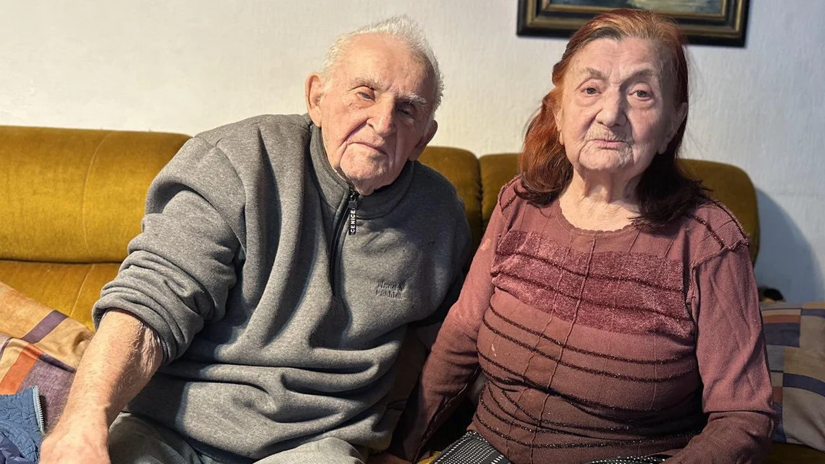 Кметът отличи двойката, превърнала се в символ на градаЕдно от