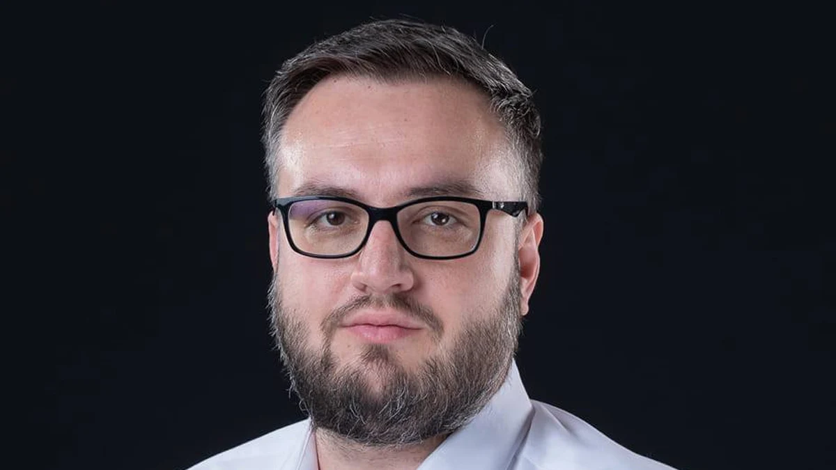 Бившият депутат поставиs Крум Зарков пред първия му тест за