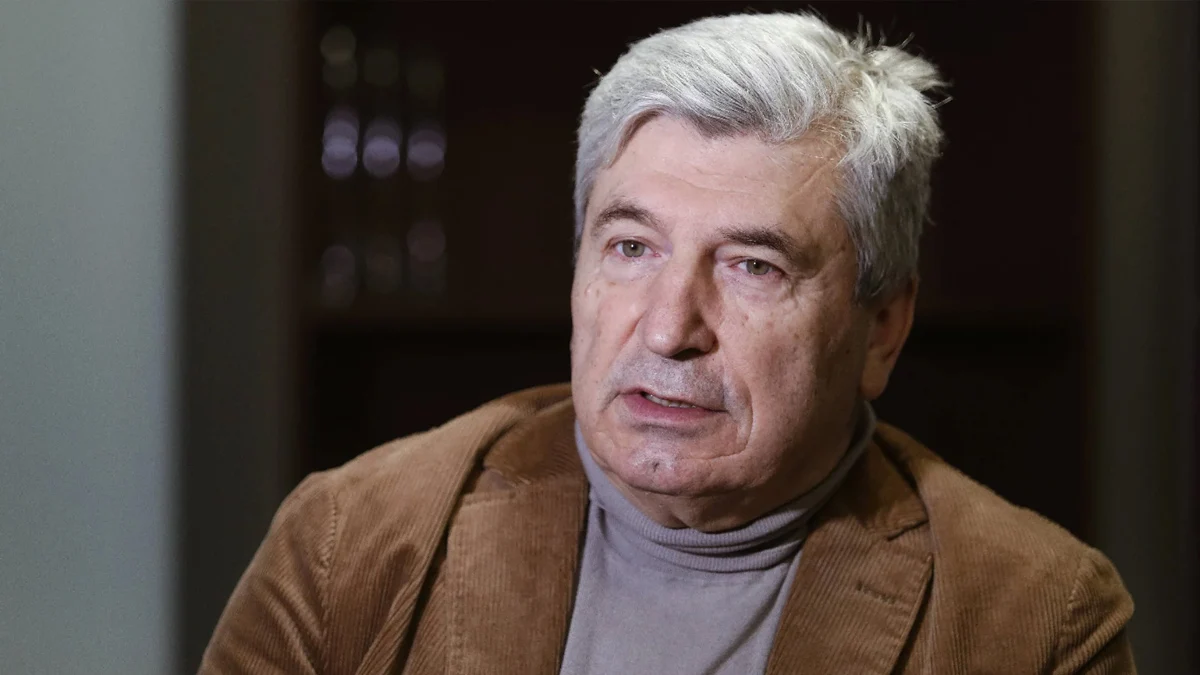 Опитите за връщане на авторитета на институциите чрез манипулирани видеа