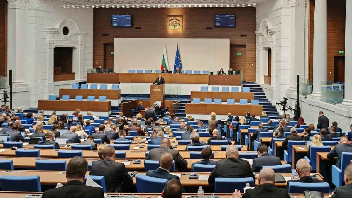 Експерти видяха синхронизиран интерес при гласуването в парламентаОкончателното отхвърляне на