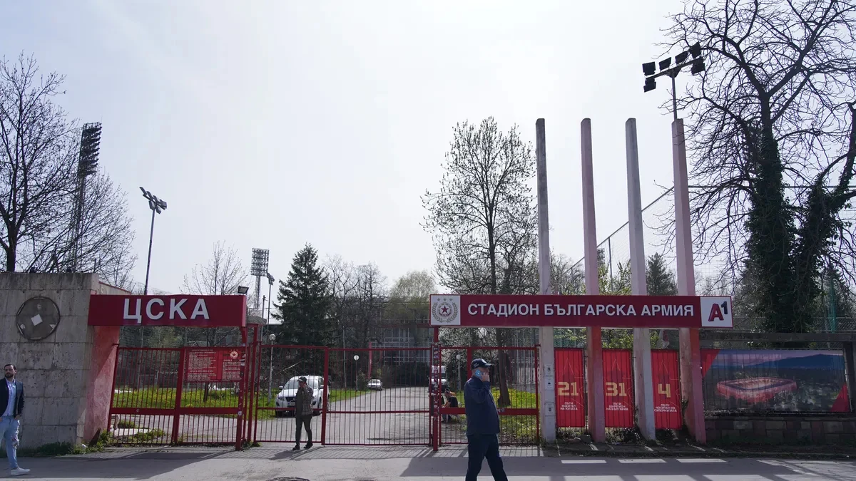 Ирландска компания стартира същинското изграждане на игралното поле на 1