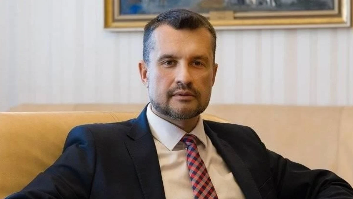 НПО с автомати контролира горите, докато институциите мълчатБългария се превръща