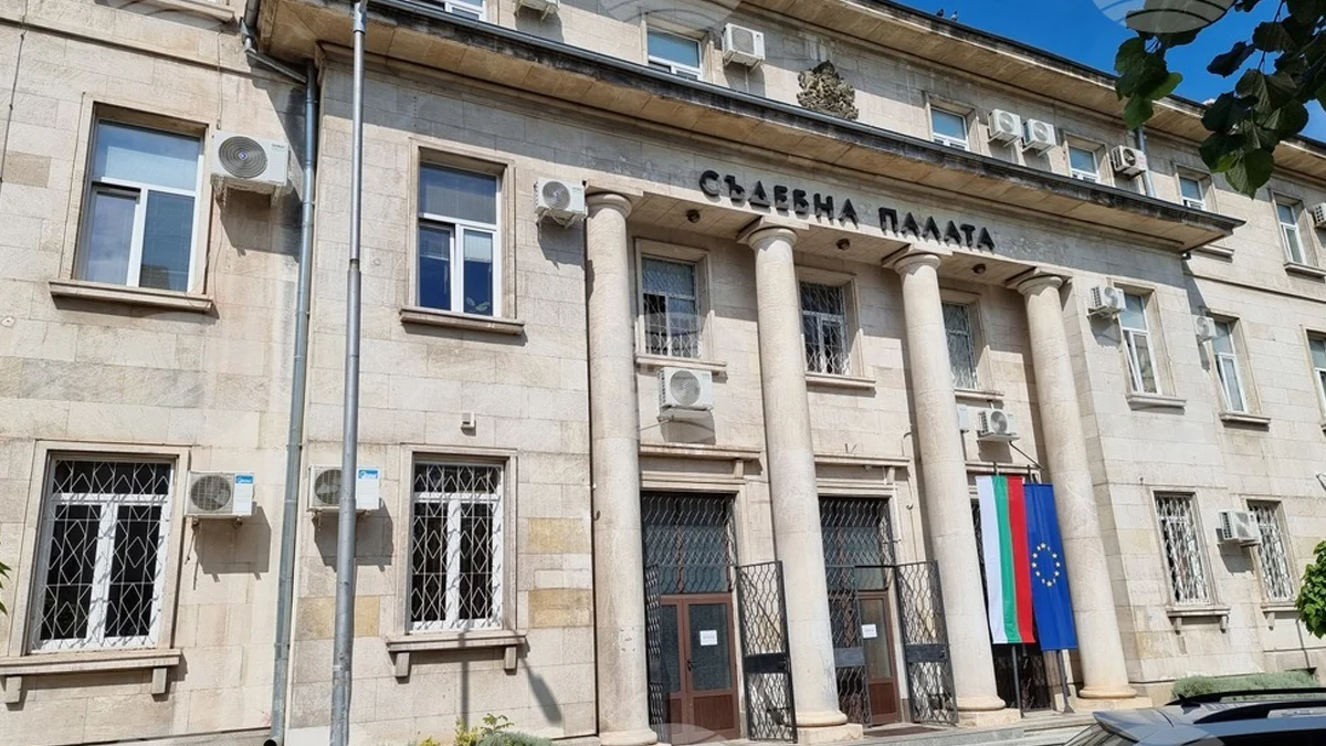 Обвиняемият Е.А. е преведен от болницата директно в затвораОкръжен съд