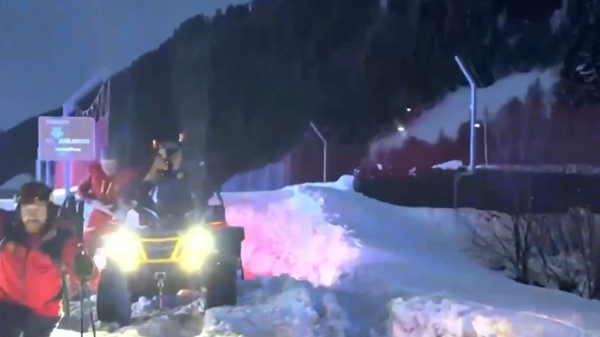 Още трима са ранени след рисково спускане извън пистите в