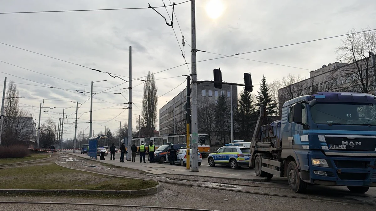 Тежката машина е открита изоставена на булевард Шипченски проход, полицията