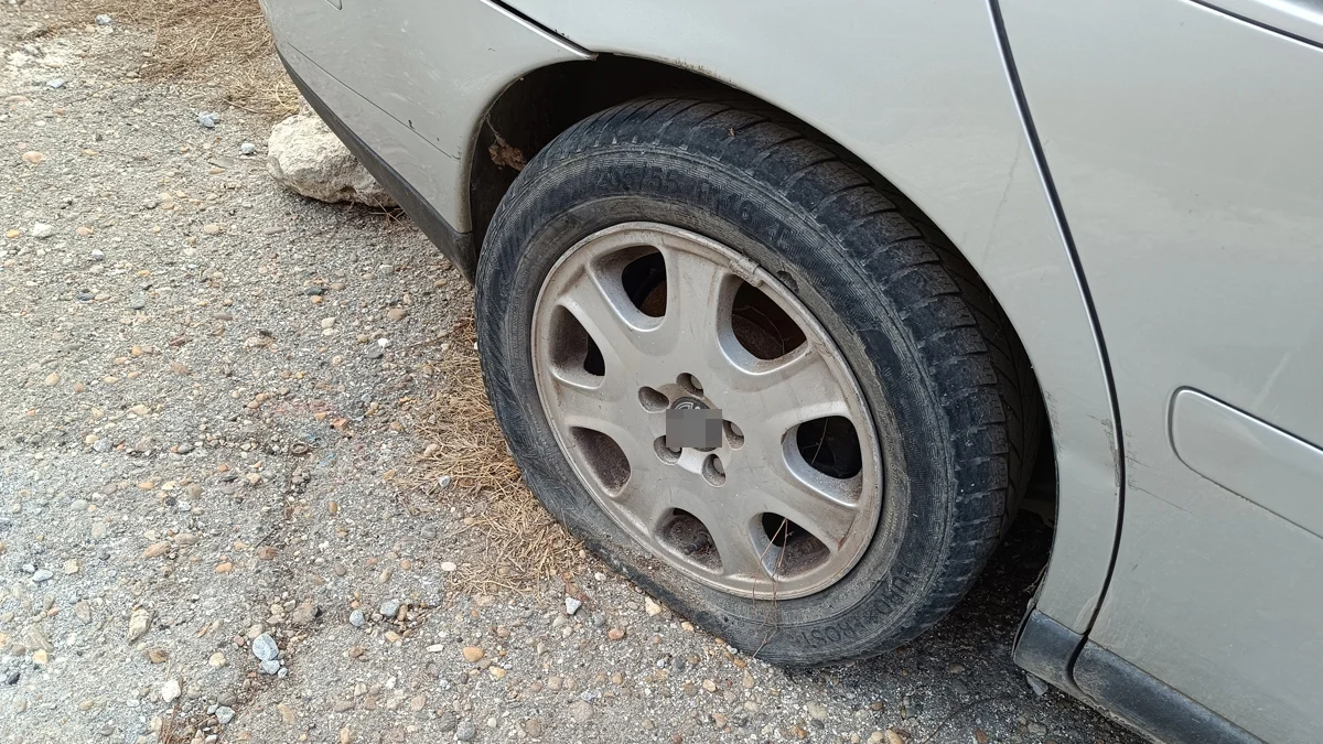 Двама собственици платиха 130 евро за ремонти след умишлени посегателстваДва