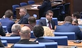 Парламентът решава съдбата на удължителния бюджет