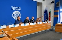 Експерти искат приходите от данъци да остават в общините