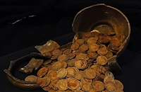 Археолози откриха съкровище от над 400 златни рубли