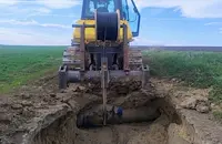 Багеристи спукаха газопровод край село Сломер