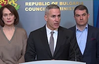 Андрей Гюров: Осигурихме самолети за спешна евакуация