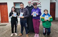 Деца с аутизъм изработиха икони в русенски храм