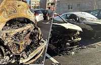 Подпалиха три коли в Казанлък