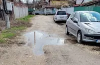 Улиците в квартал "Долапите" тънат в кал и забрава