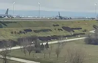 Американските самолети са по цялото софийско летище