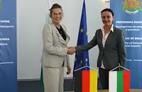 Германия налива 90 милиона евро в авиозавод край Пловдив